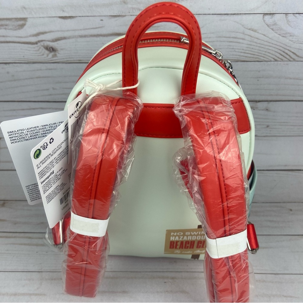 NWT Jaws Loungefly Mini Backpack - Universal Parks Exclusive - Picture 4 of 5